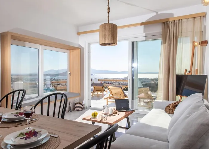 Nesoi Naxos * Naxos City