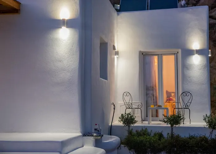 Nesoi Naxos * Naxos City